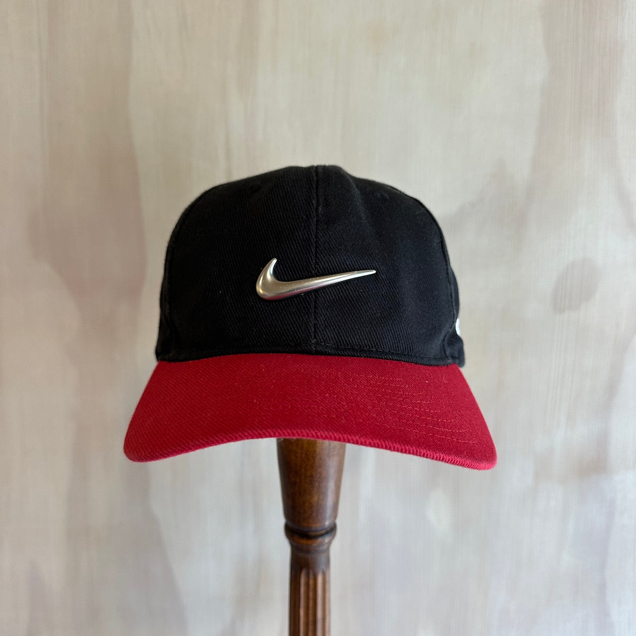 Vintage Tiger Woods Nike Metal Swoosh Hat