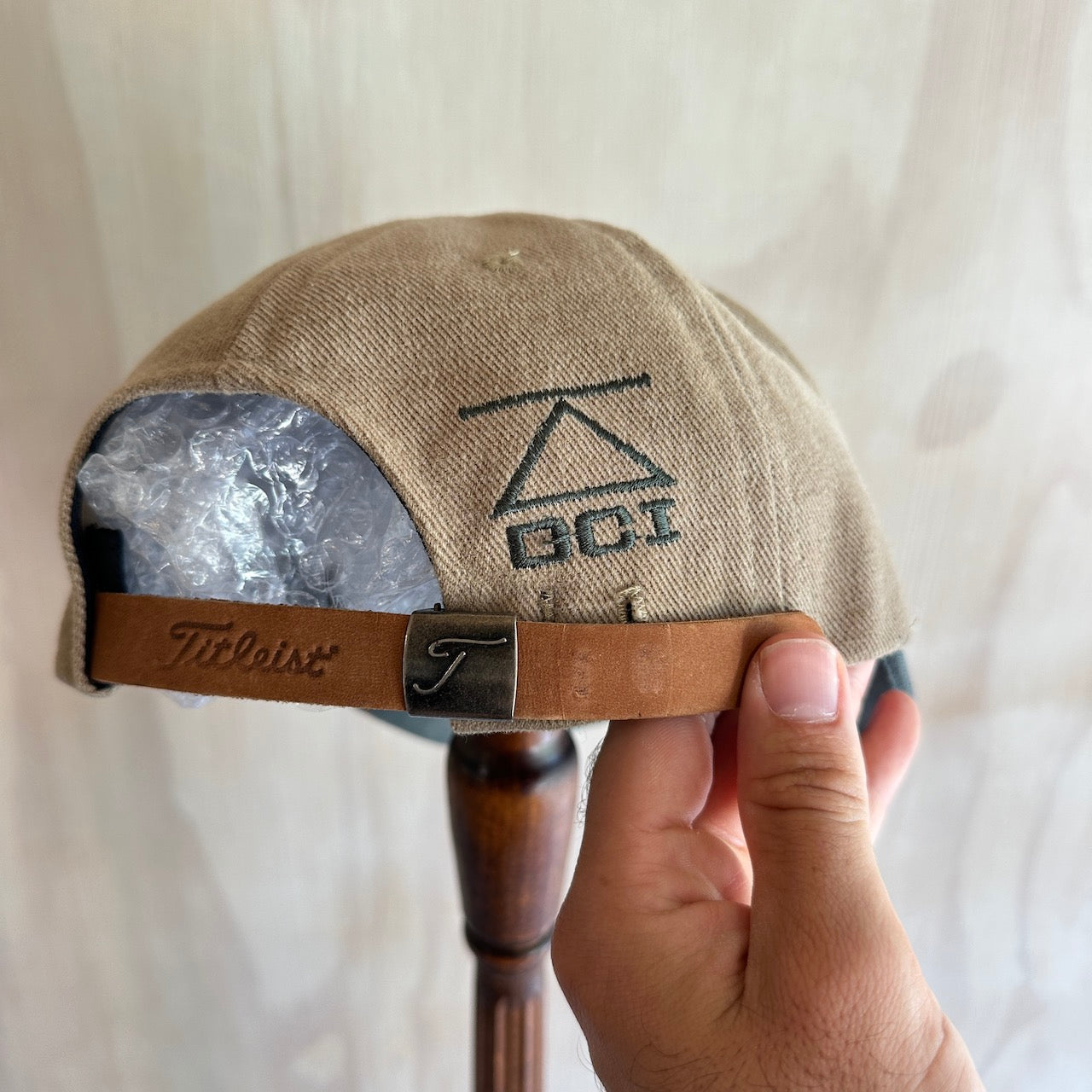 vintage 2-Tone Titleist Dci Golf HAt Leather Strap