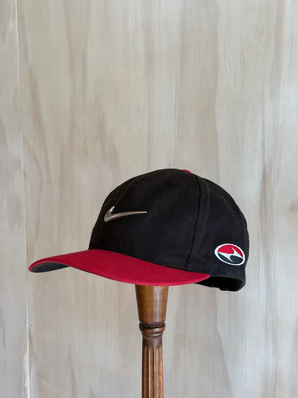 Vintage Tiger Woods Nike Metal Swoosh Golf Hat