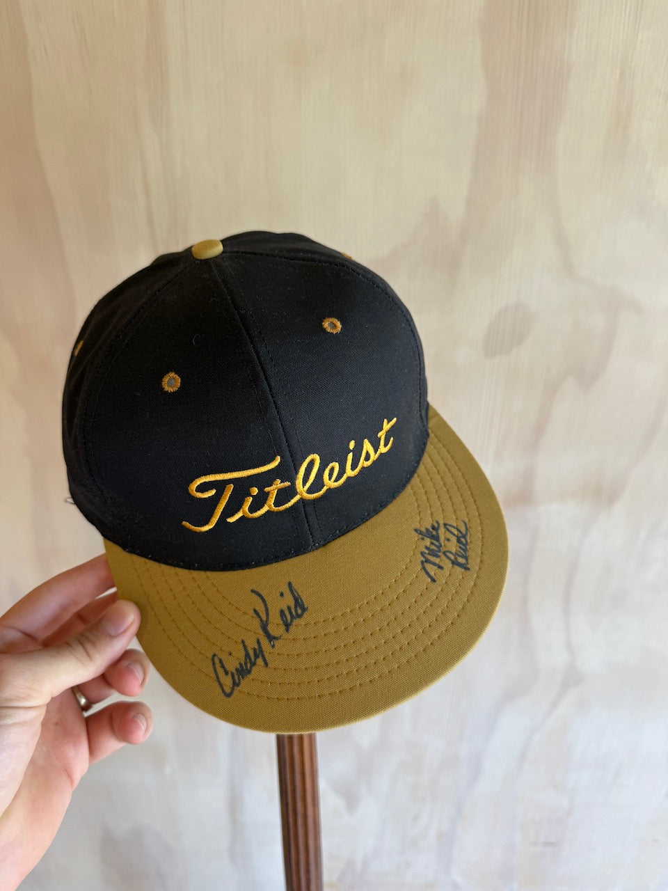 Vintage Titleist Wide brim Golf Leather Strap Hat Mike reid Sig