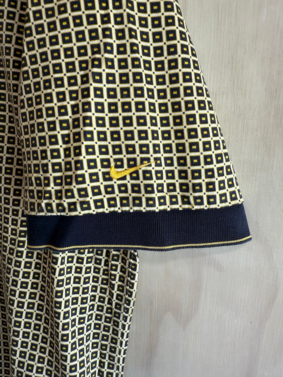 Vintage Nike Geometric Golf Polo (Short L)