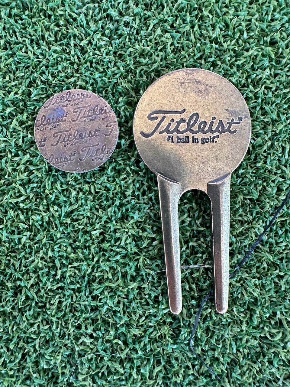 Vintage Ryder Cup Titleist Ball Marker & Pitch Tool