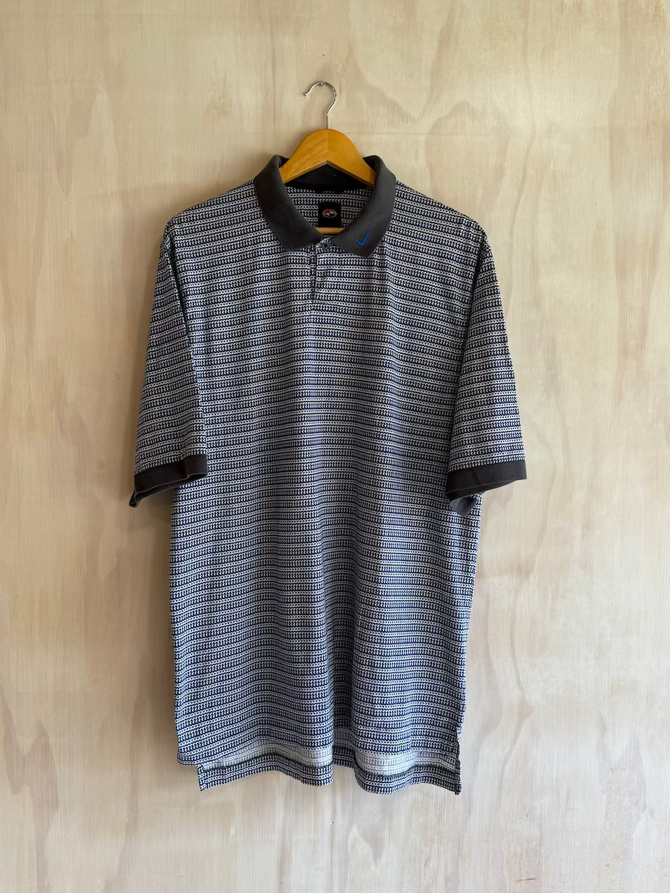 Vintage Tiger Woods Nike Collar Swoosh Golf Polo (L)