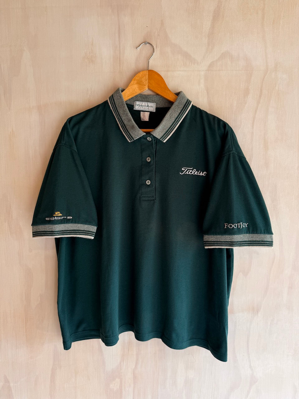 Vintage Titleist Golf Polo (HAS BEEN CROPPED) fits very boxy S/XS