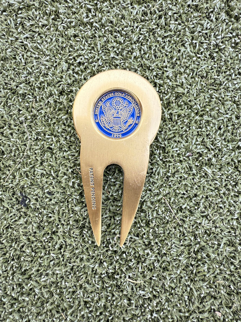 2006 U.S. Open Winged Foot Ball Marker & Pitch Tool