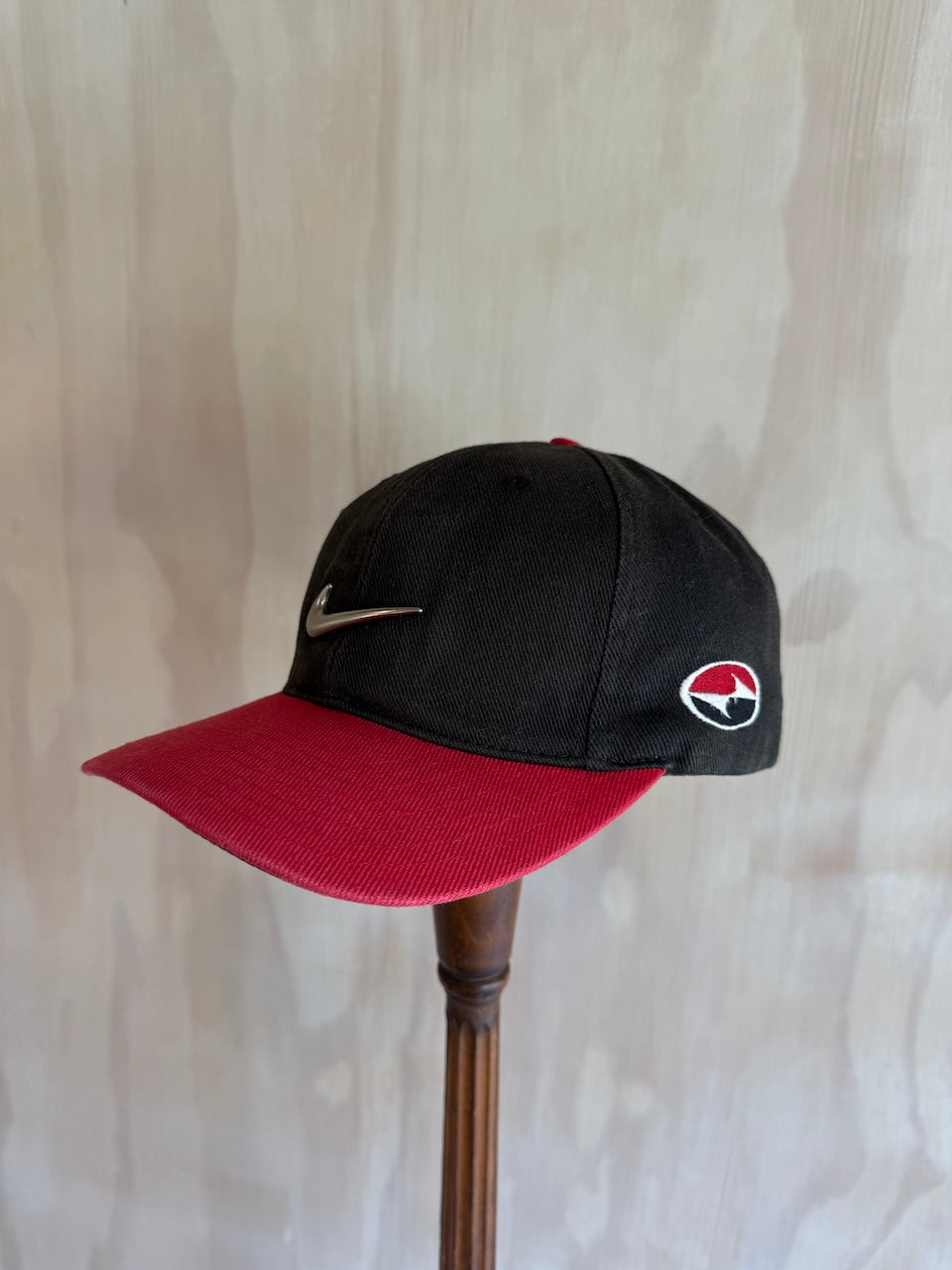 Vintage Nike Tiger Woods Metal Swoosh Golf Hat