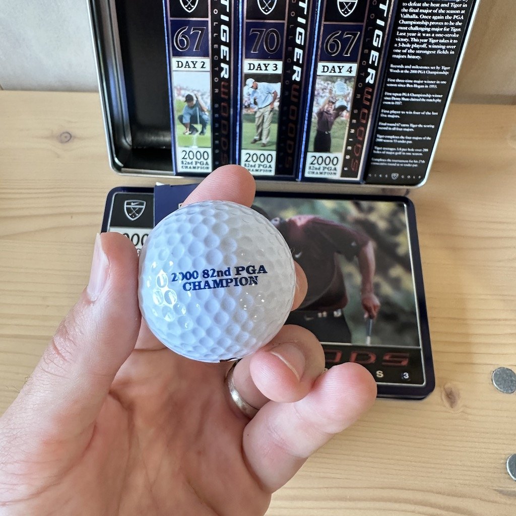 Tiger Woods collector Series 3, Dozen Nike Golf Balls 2000 PGA Championship