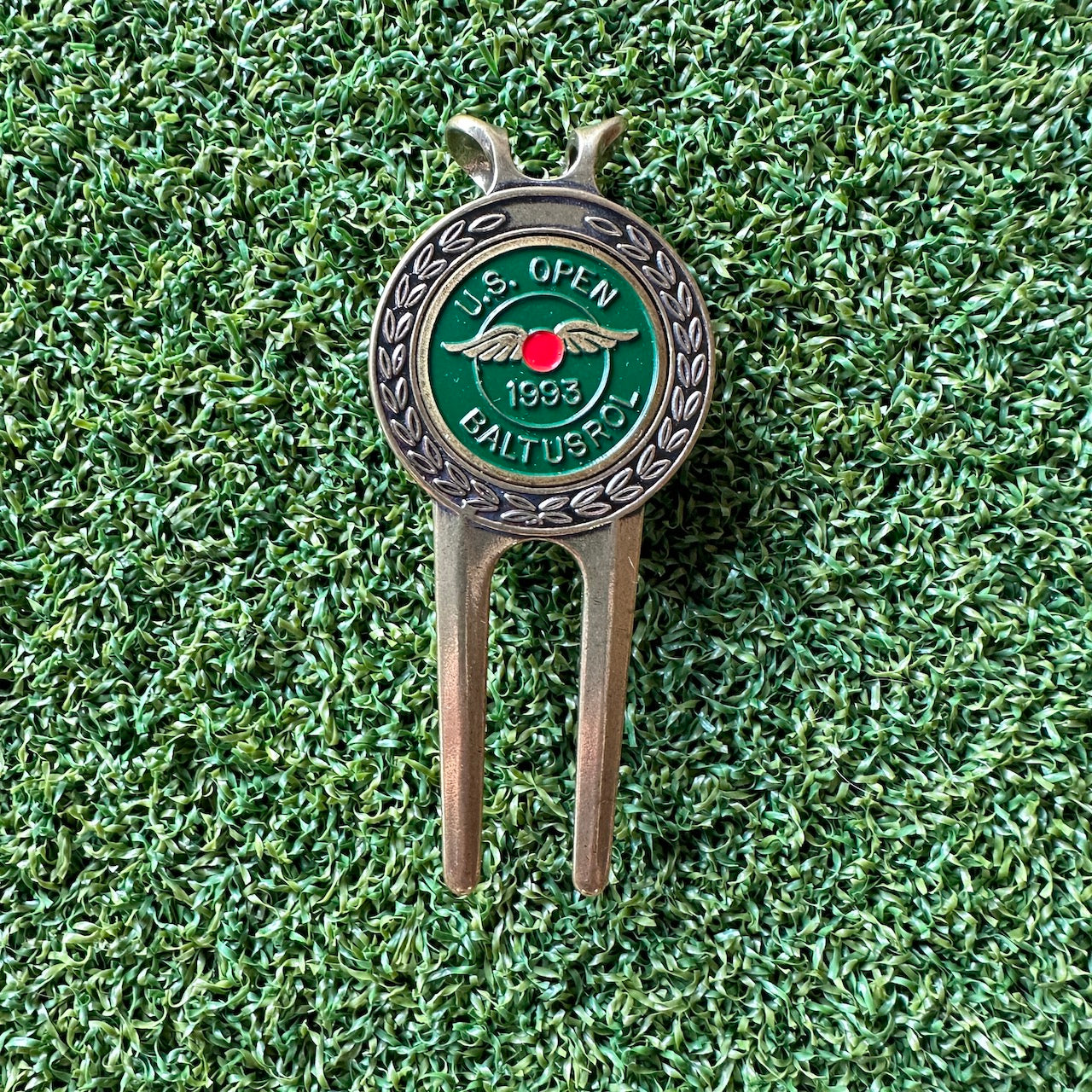 1993 Baltusrol U.S. Open ball Marker and Pitch Tool