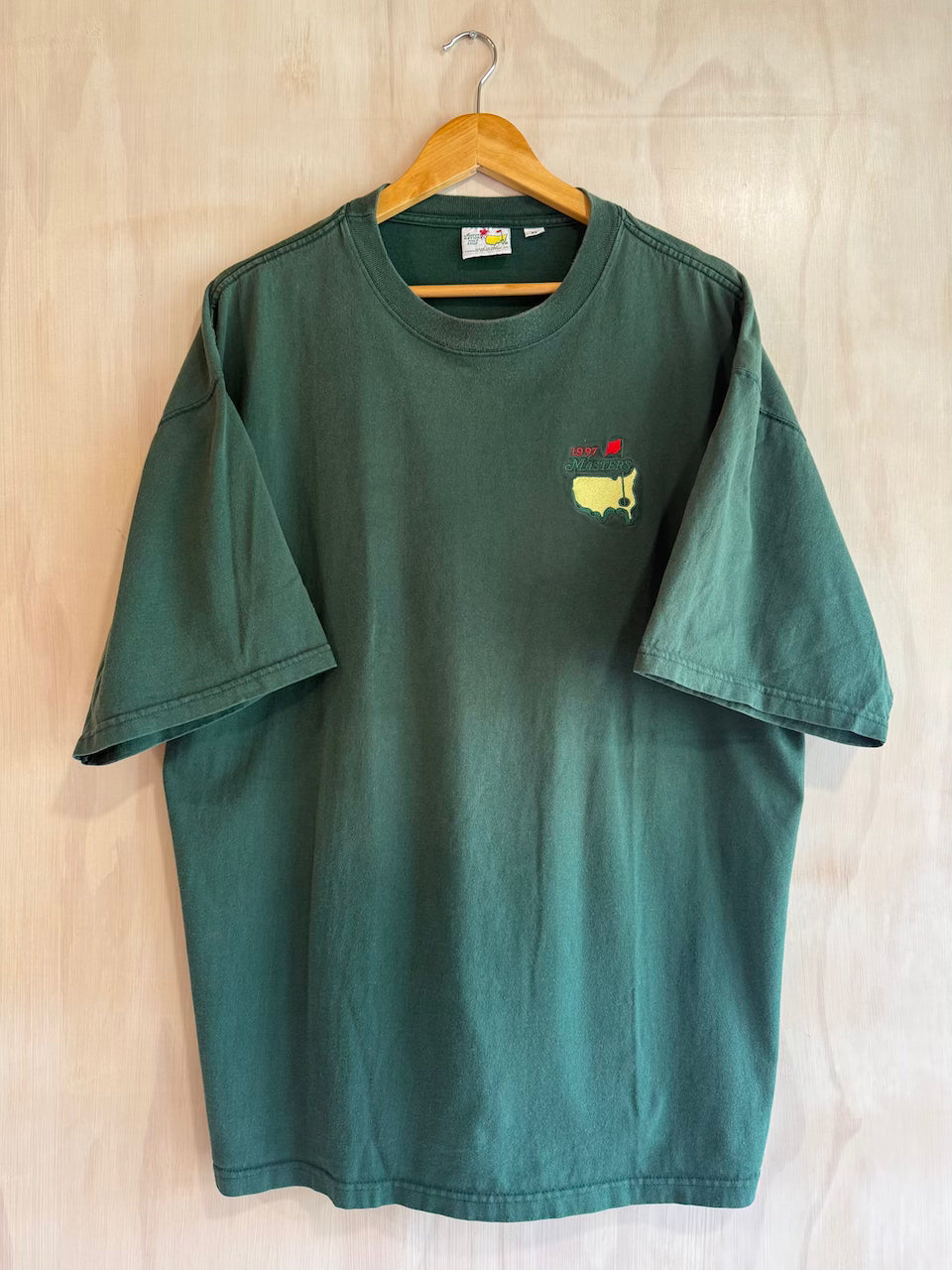 Vintage 1997 Masters Golf T-shirt (Tigers First Win!)(XL)