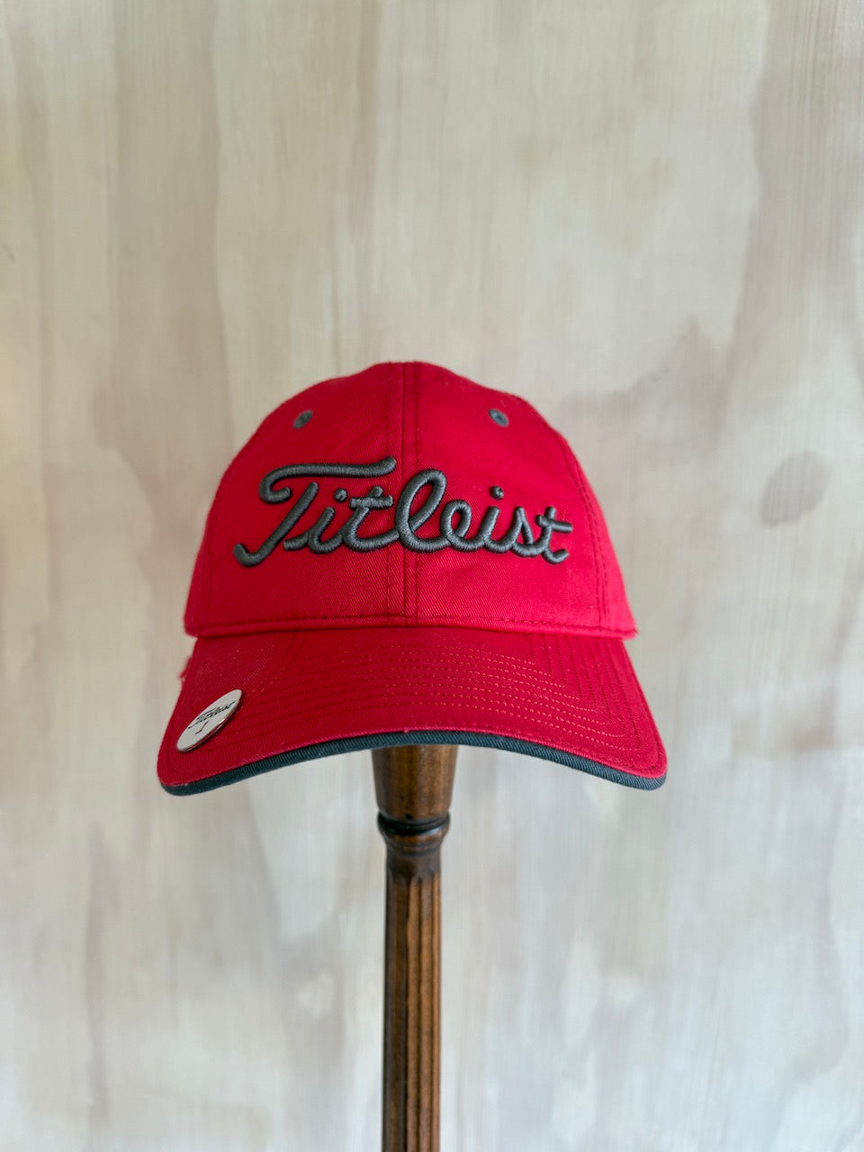New Era Titleist Golf Hat (Ball Marker Included)