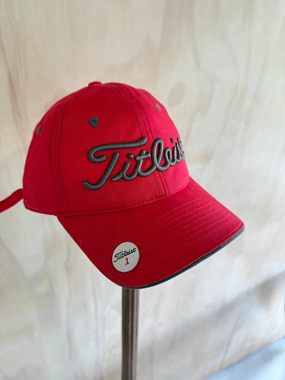 New Era Titleist Golf Hat (Ball Marker Included)