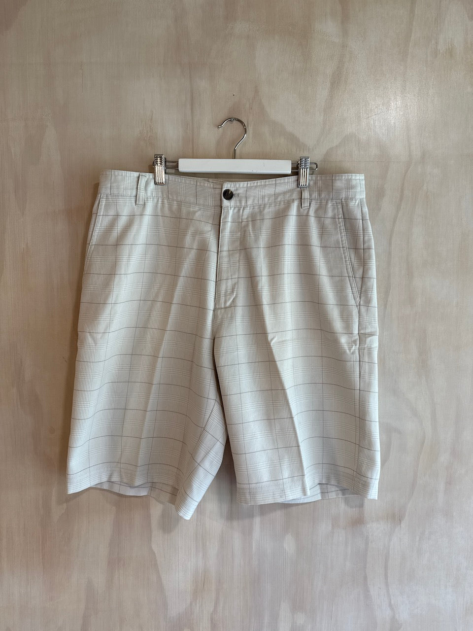Adidas Plaid Golf Shorts (L/36)
